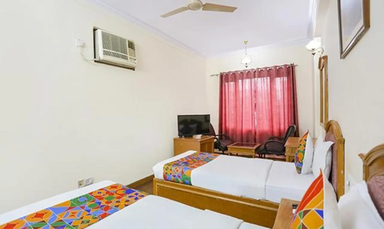 Fabhotel Altus Gurgaon Hotel